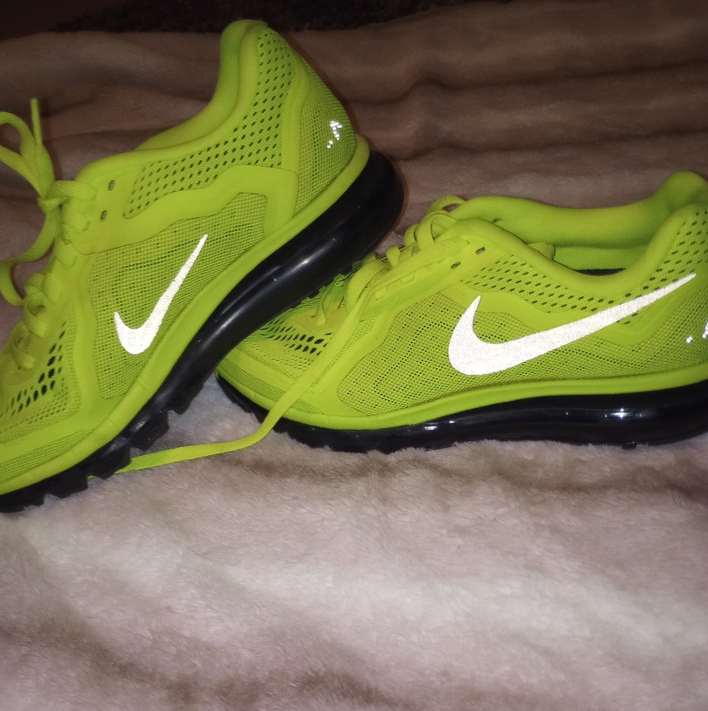 Nike shoes